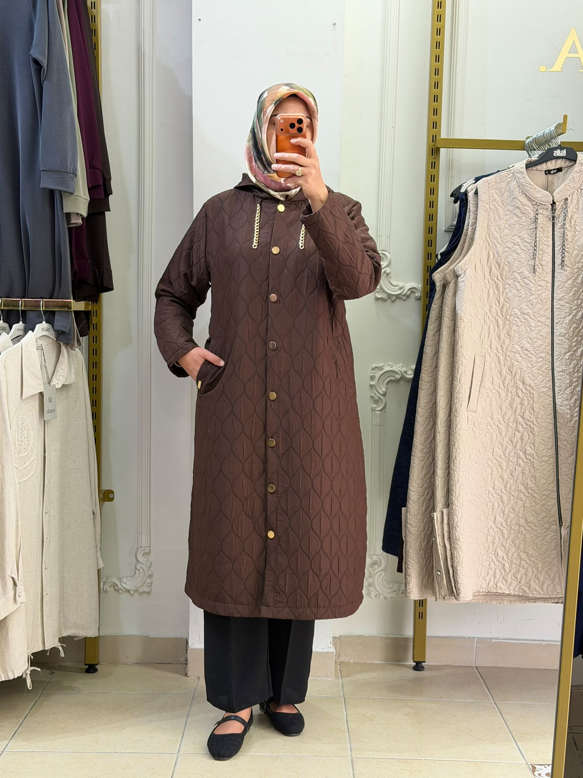 Ayşe Akay Kap 1042 — Kahverengi [stokoz:yzQwqZNe50Uv7yWaoSPT%3AKahverengi%3A2%3A8g7nh0]