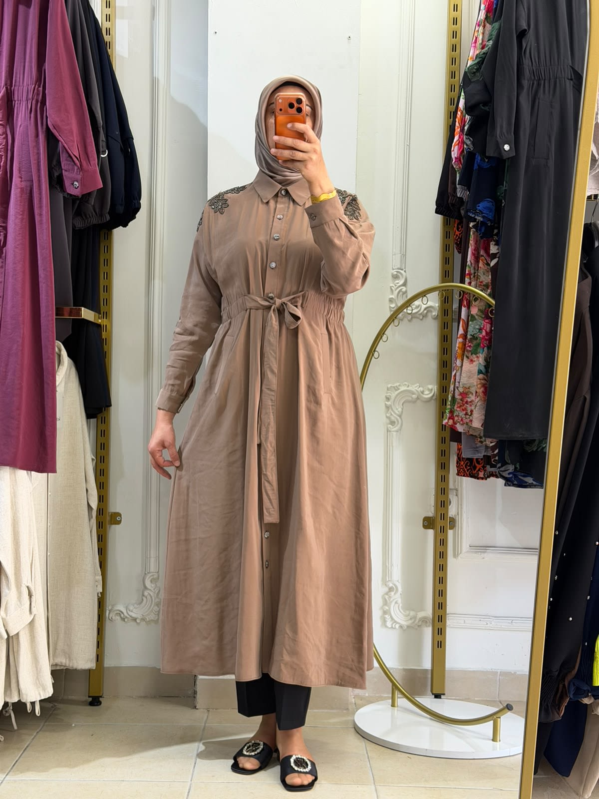 Omuz Taş Elbiseli Gömlek Elbise 1061 — Camel [stokoz:mKO4s33OaVlpHoya5z3n%3ACamel%3A0%3Abdxkv9]