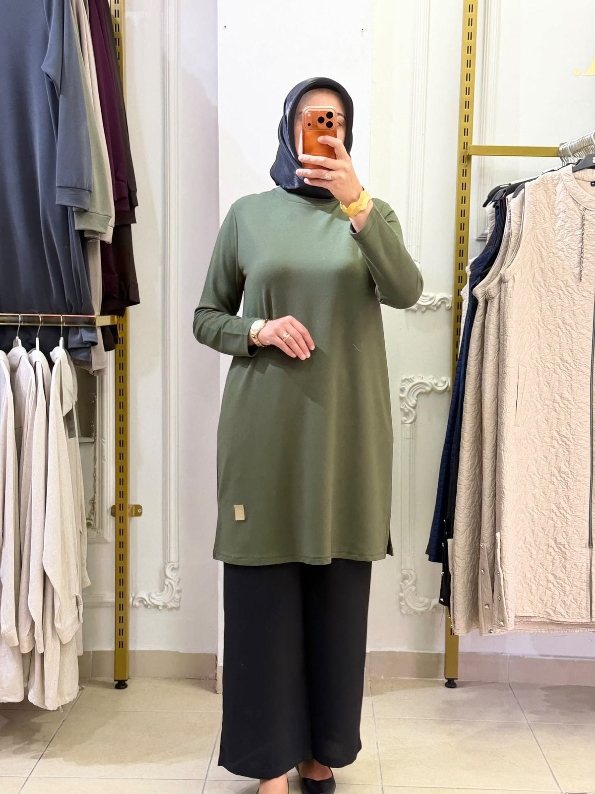 Armalı Tunik 1022 — Füme [stokoz:m7zzITmSxxNPmyqiTv3d%3AF%C3%BCme%3A2%3A7dpfzg]